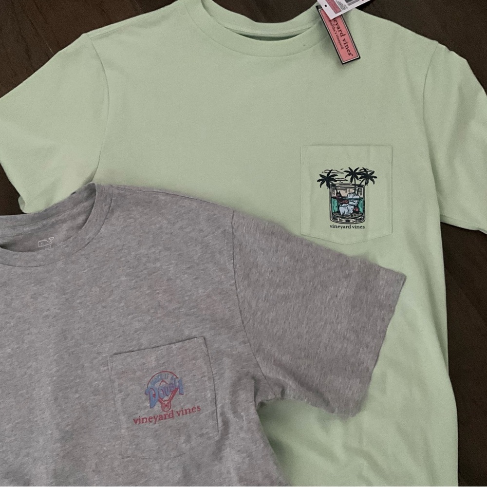 2 NWT Vineyard Vines Mens Tees Bundle